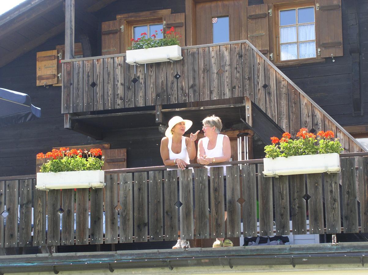 Gruppenhaus Im Walliser Alpstyle Rosswald Exteriör bild