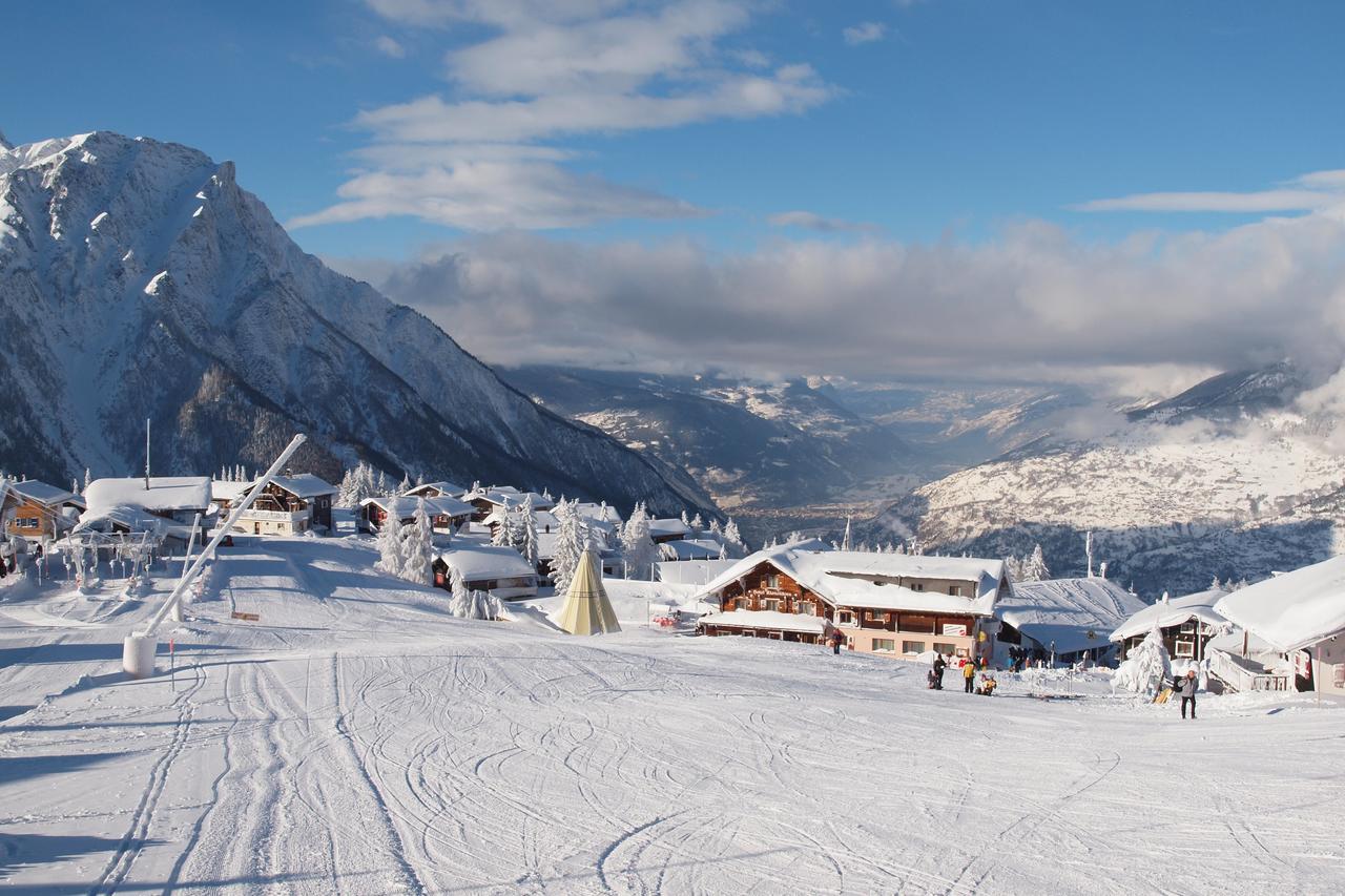 Gruppenhaus Im Walliser Alpstyle Rosswald Exteriör bild